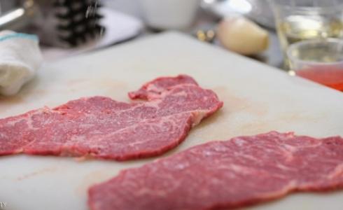 الذين تناولوا أكبر كمية من اللحوم الحمراء كانوا أكثر عرضة بنسبة 40 في المئة للإصابة بالفشل الكلوي.