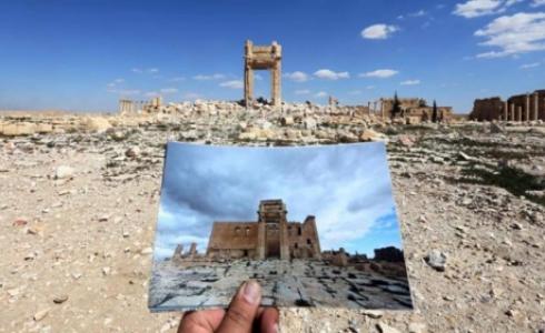 دمر مسلحو تنظيم الدولة الاسلامية جزءا كبيرا من آثار تدمر