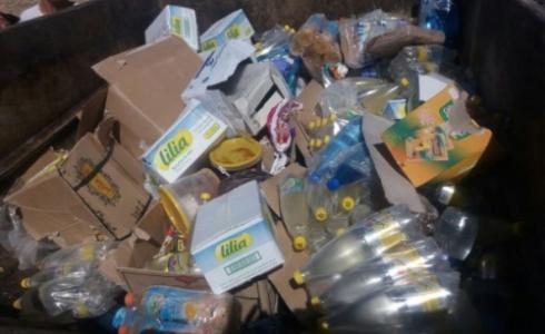 سلع غذائية فاسدة