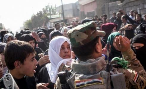 مدنيون يحاولون الخروج من أحياء الموصل الشرقية