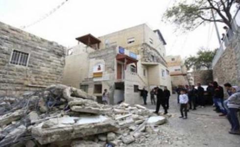الاحتلال يخطر بوقف العمل والبناء في إذنا