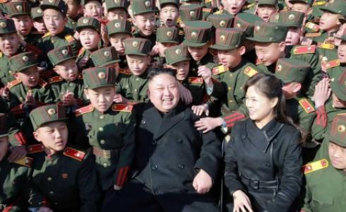 الزعيم الكوري الشمالي كيم جونغ-أون