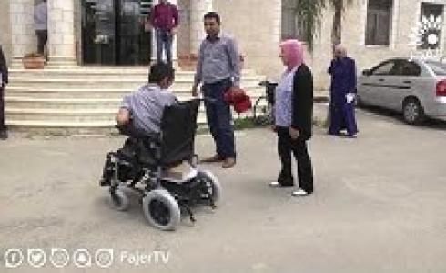 تسليم مكرمة رئاسية لأشخاص من ذوي الإعاقة - أرشيفية 