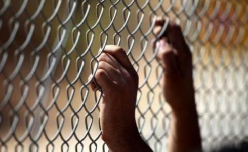 الأسرى في سجون الاحتلال- تعبيرية