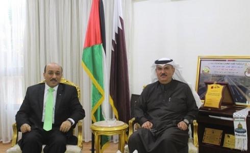 الوزير مفيد الحساينة والسفير القطري