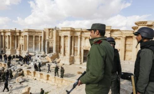 جنود روس في مدينة تدمر وسط البلاد - 4 مارس 2017.