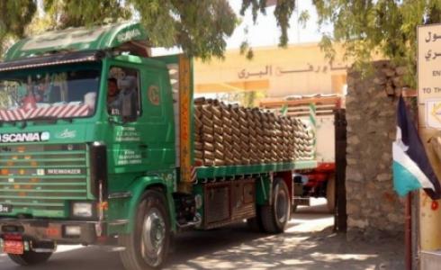 دخول اسمنت لقطاع غزة عبر معبر رفح البري -أرشيفية-