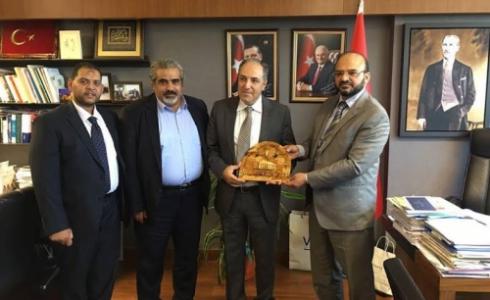 رئاسة مؤتمر فلسطينيي تركيا خلال الزيارة