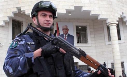 شرطي فلسطيني