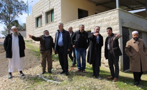 وزير الحكم المحلي خلال جولته جنوب نابلس اليوم