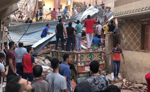 انهيار منزل في منطقة المحلة بمصر