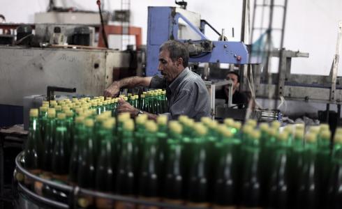 مصنع في قطاع غزة 