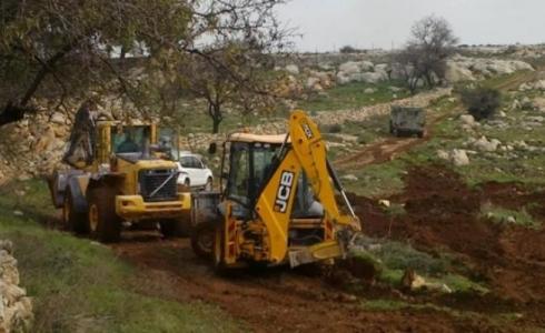 الاحتلال يجرف أراضي واسعة في شمال الضفة الغربية
