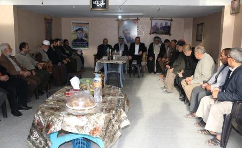 حماس تزور ديوان عائلة نــصــر الله