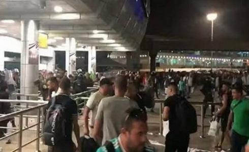 اشتباكات بين الأمن المصري والجماهير الجزائرية في مطار القاهرة