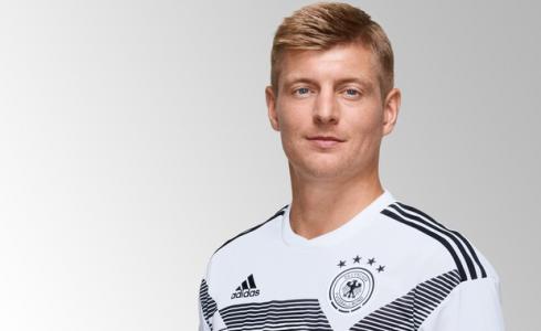 توني كروس يتعاطف مع لوبيتيغي ويهاجم لاعبي الملكي