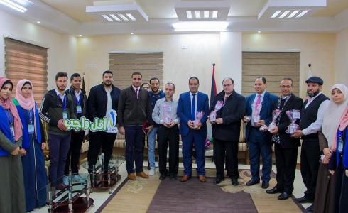 الكلية الجامعية للعلوم التطبيقية تكرم إدارة وطواقم مجمع الشفاء الطبي وقسمي القلب والعناية الفائقة
