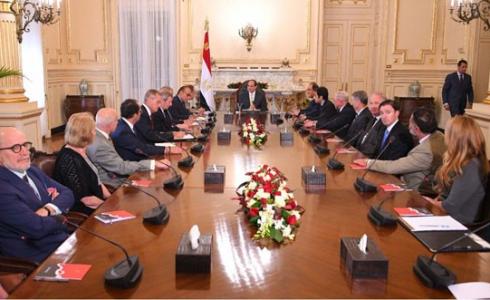 الرئيس المصري عبد الفتاح السيسي يتحدث عن القضية الفلسطينية خلال استقباله وفدا من المعهد اليهودي للأمن القومي الأمريكي