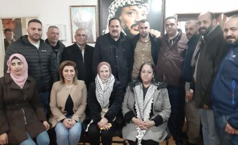 صبري صيدم خلال زيارته مقر إقليم حركة فتح في رام الله