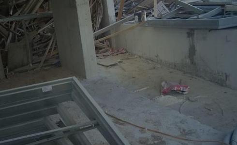 انهيار سقايل فى ورشة بناء ببيتح تكفا