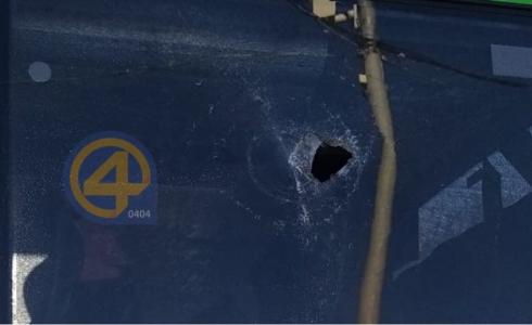  إصابة مستوطنين رشقا بالحجارة قرب عزون