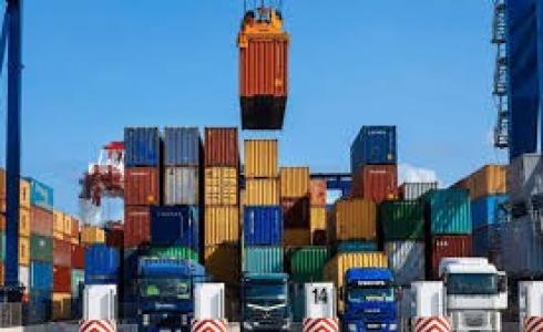 الصادرات والواردات السلعية