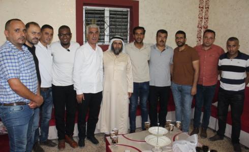 فتح بالوسطى تزور عوائل الشهداء بمناسبة عيد الأضحى