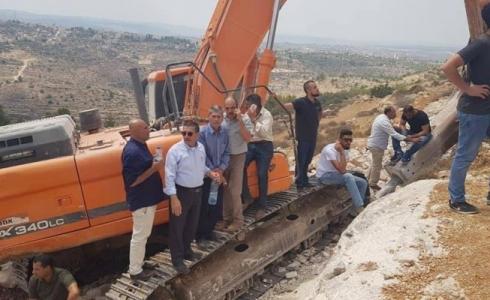 إصابات واعتقالات خلال تصدي المواطنين لعمليات تجريف في رأس كركر 