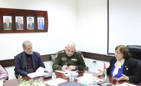 اجتماع لجنة الطوارئ