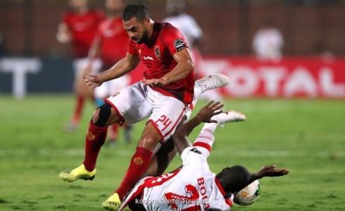 نجم الأهلي المصري أحمد فتحي 