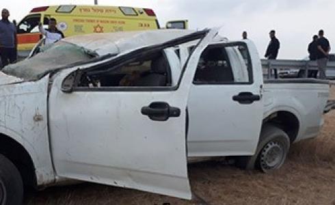 حادث بين مركبتين قرب الليقة