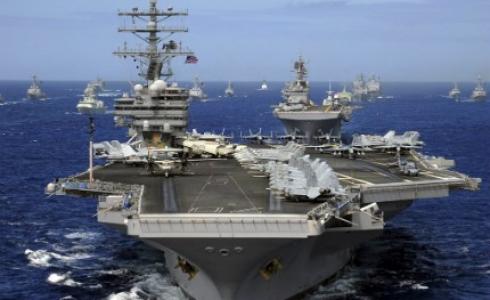 حاملة طائرات أمريكية 