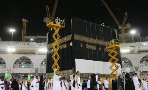 استبدال كسوة الكعبة