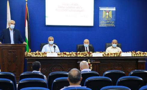 بحر خلال لقائه بلجنة متابعة العمل الحكومي