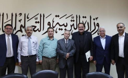 كلية الطب الحكومية وبوليتكنك فلسطين يقران مبدأ الشراكة 