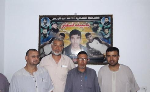 تواصل الجهاد يزور عوائل الشهداء