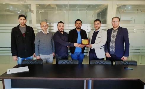 خلال تكريم الصحفي مثنى النجار