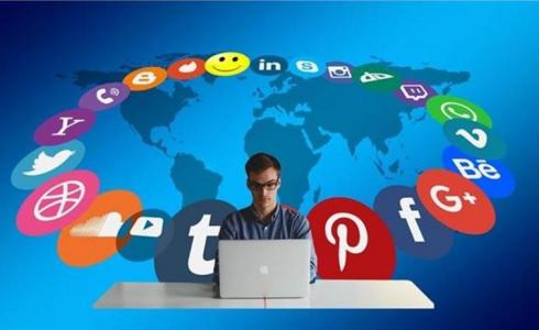 رواد منصات التواصل الاجتماعي