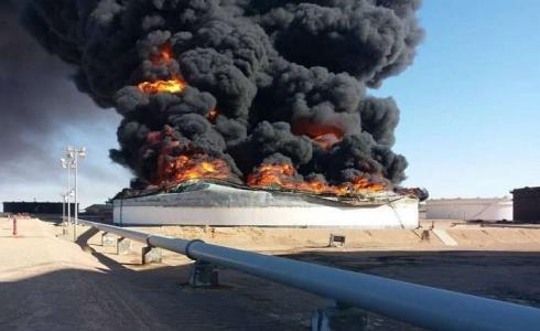 ليبيا تتكبد خسائر فادحة نتيجة انهيار الصهريج الرئيسي للنفط