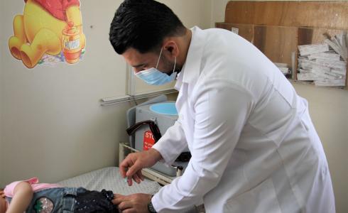 الصحة بغزة تقدم تطعيماتها لنحو 17 ألف طفل منذ بداية 2020