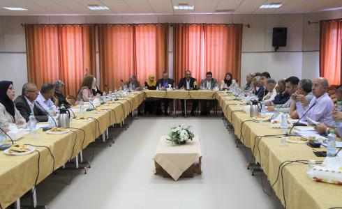 التربية والبنك الدولي يناقشان استدامة برنامج "تأهيل المعلمين"