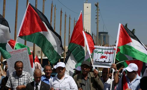 مسيرة مطالبة باسترداد جثامين الشهداء المحتجزة لدى الاحتلال