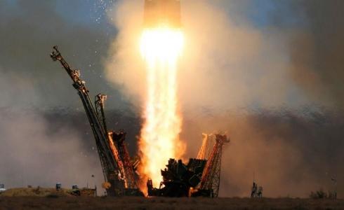 انطلاق مركبة فضائية للقمر