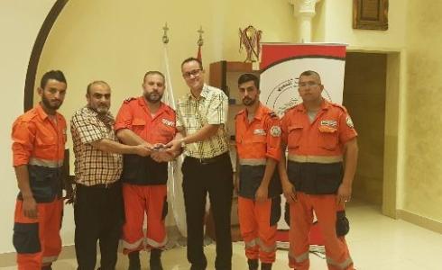 تسليم درع الشهيدة المسعفة رزان النجار لفوج الإنقاذ الشعبي