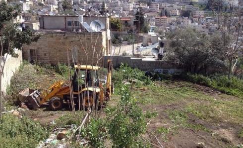 مستوطنون يستولون على عقار وقطعة أرض جنوب الأقصى