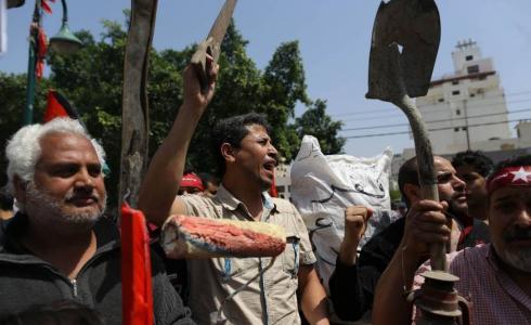 فحص مساعدات وقفة عز