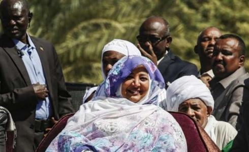 اخبار السودان اليوم: زوجة عمر البشير وداد بابكر أين هي الآن؟