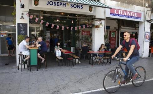 المطاعم فتحت أبوابها في إسرائيل 