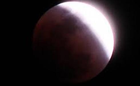 خسوف القمر - صورة توضيحية