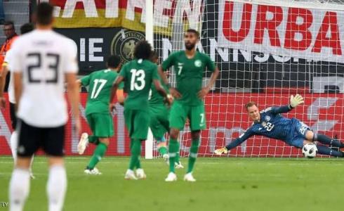 السعودية تضيع فرصة التعادل مع بطل العالم